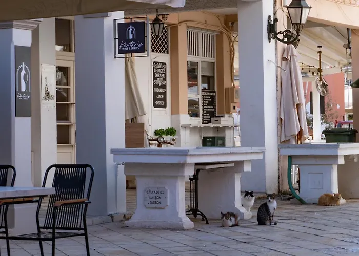 Paxos Fairytales House 1 アパート *